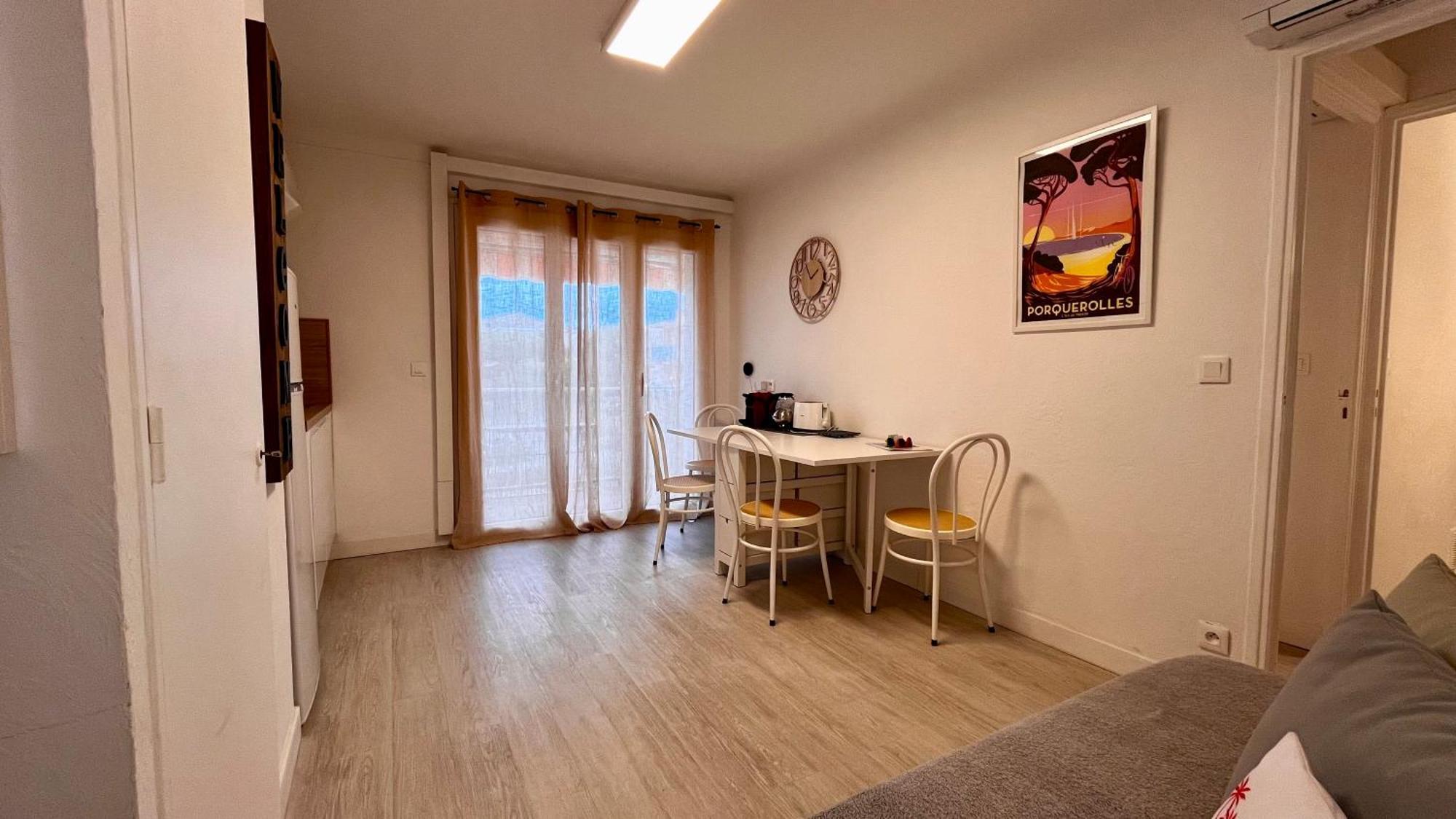 Vacances Arbanaises - Appartements Giens Hyeres Bagian luar foto
